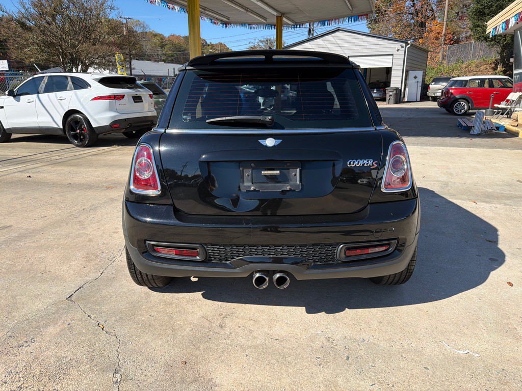 2012 MINI Cooper Image 6