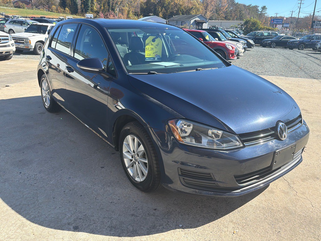 2015 Volkswagen Golf Image 1