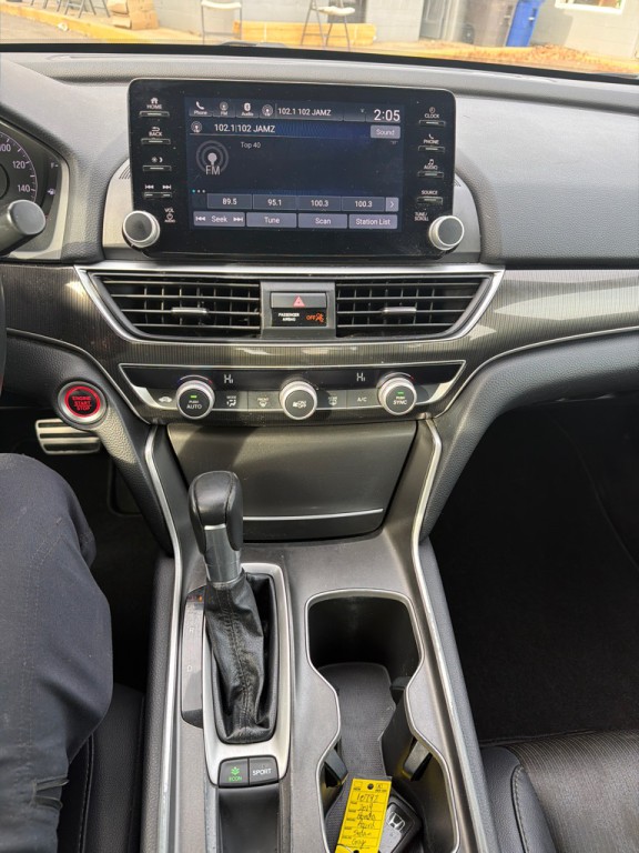2019 Honda Accord Image 10