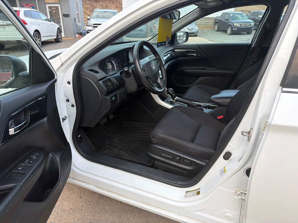 2014 Honda Accord Image 7