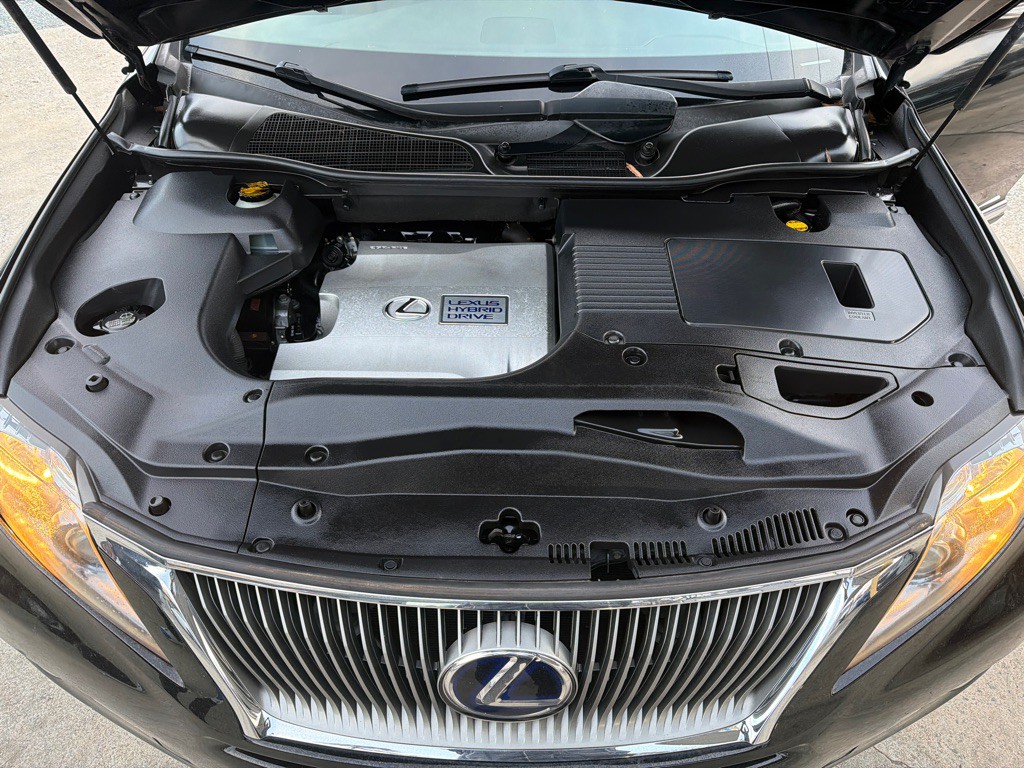 2011 Lexus RX Image 17