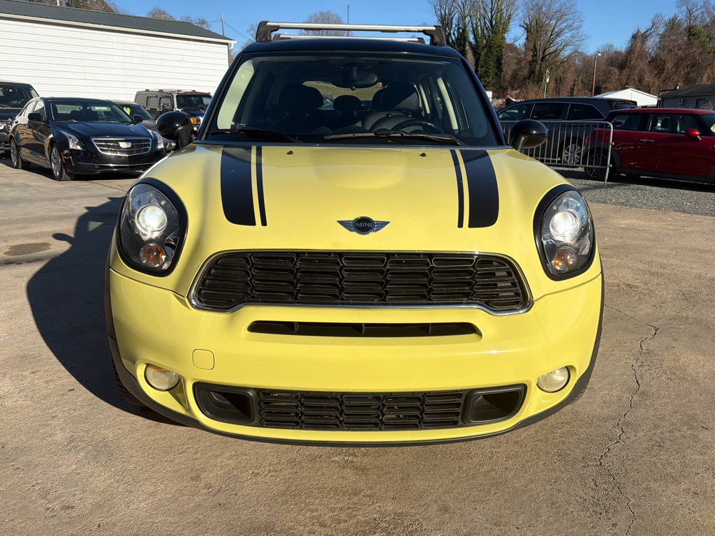 2012 MINI Cooper Image 2