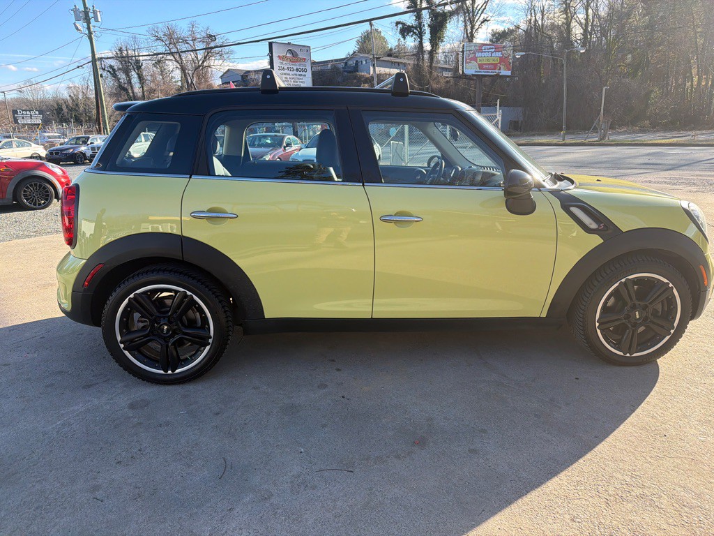 2012 MINI Cooper Image 8