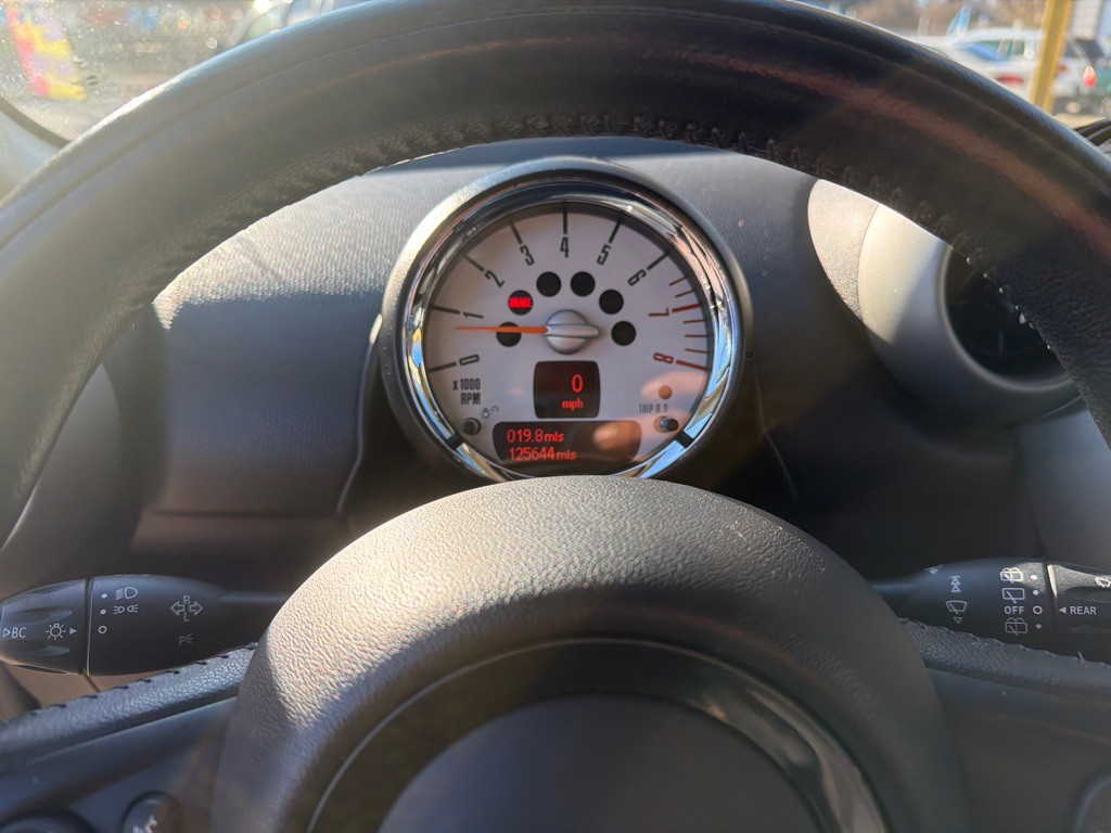 2012 MINI Cooper Image 12