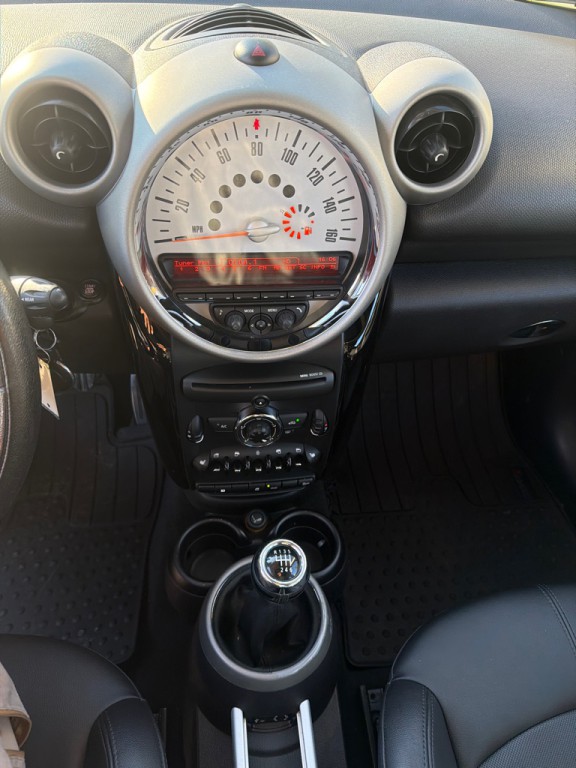 2012 MINI Cooper Image 13