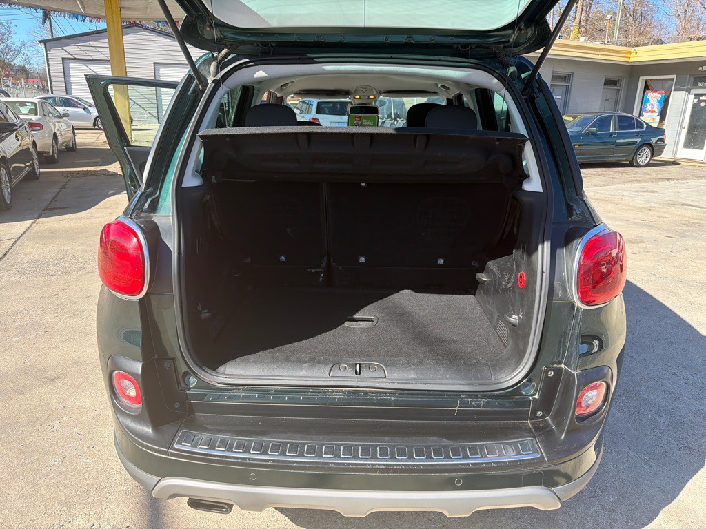2014 FIAT 500L Image 11