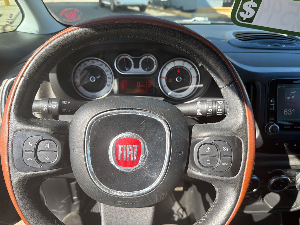 2014 FIAT 500L Image 12