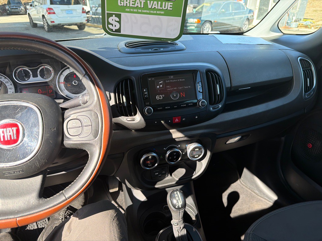 2014 FIAT 500L Image 15