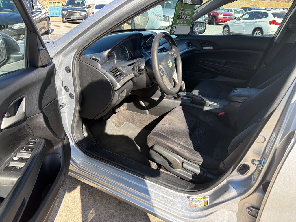 2012 Honda Accord Image 8