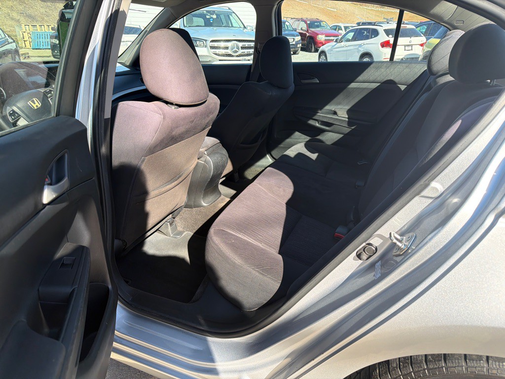 2012 Honda Accord Image 9