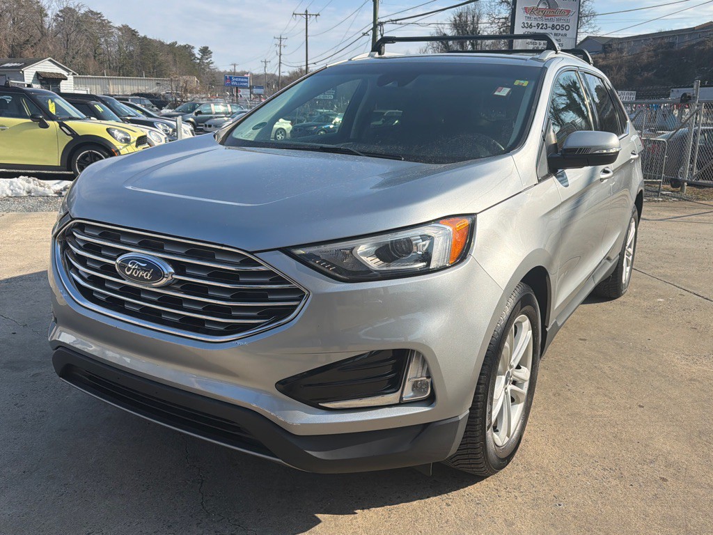 2020 Ford Edge Image 3