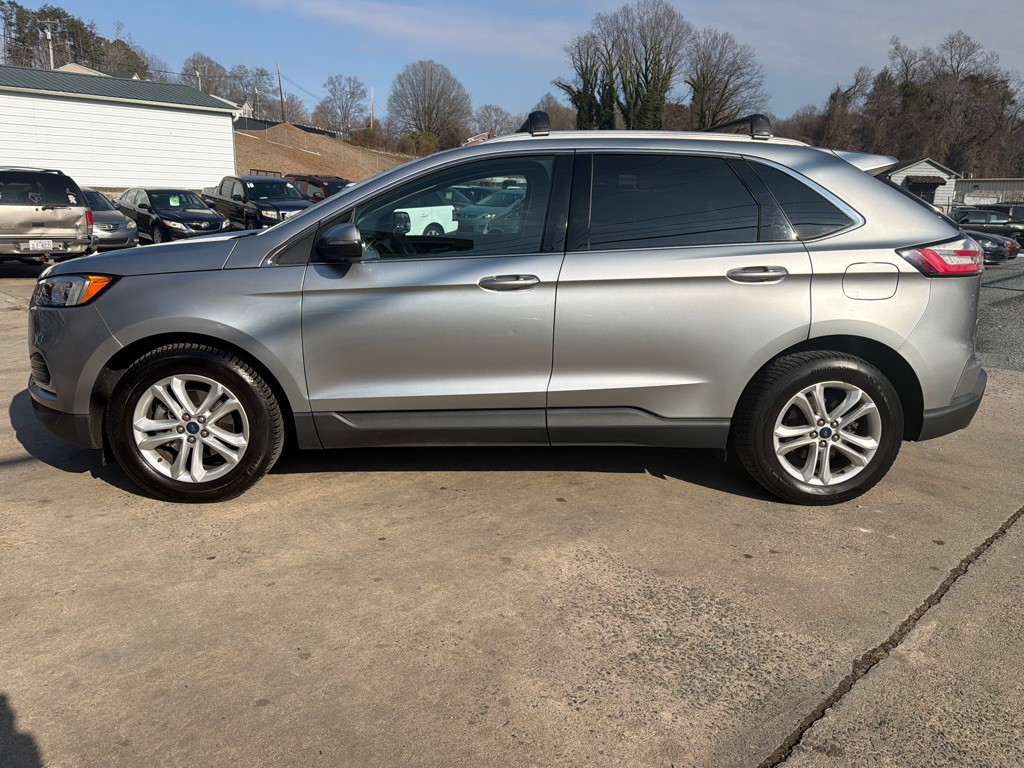 2020 Ford Edge Image 4