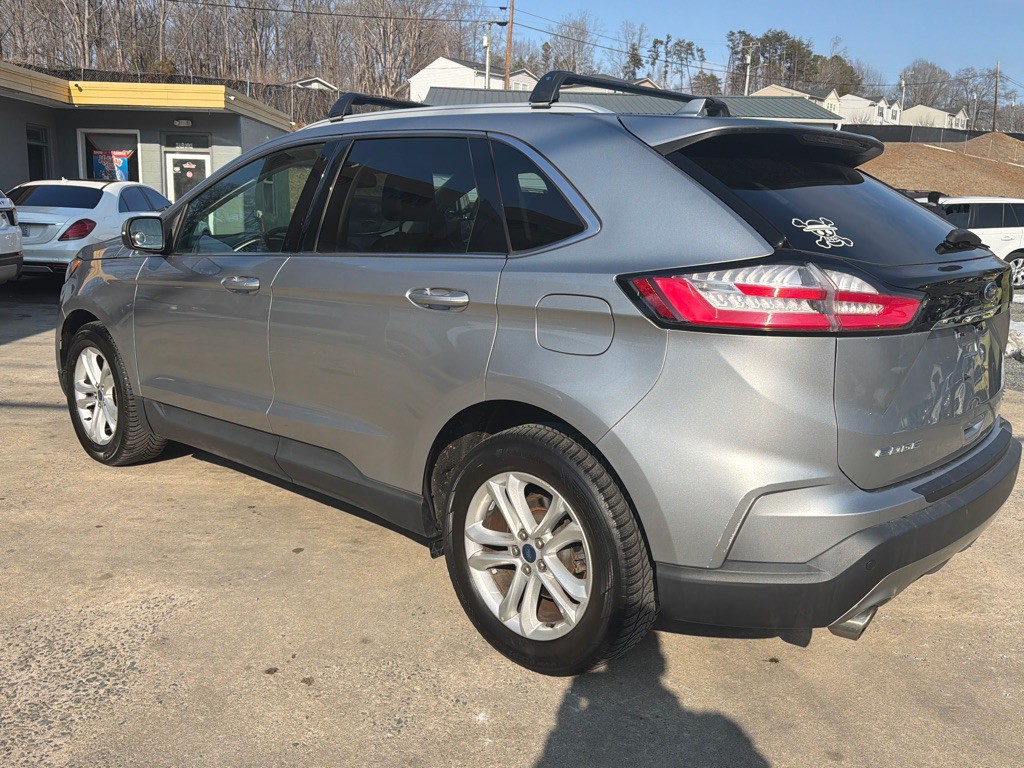 2020 Ford Edge Image 5