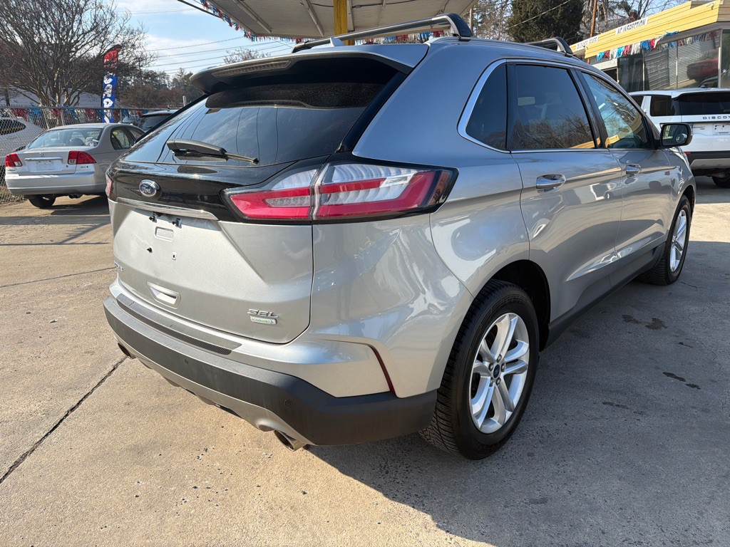 2020 Ford Edge Image 7