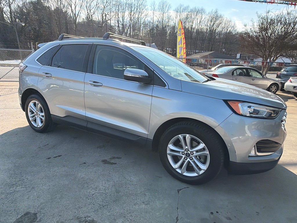 2020 Ford Edge Image 8