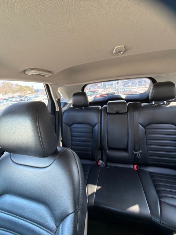 2020 Ford Edge Image 16