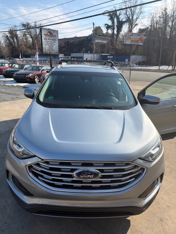 2020 Ford Edge Image 19