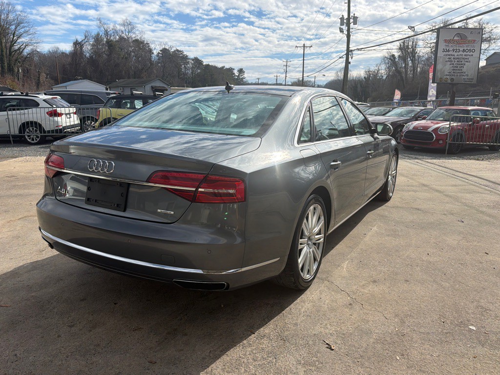2015 Audi A8 Image 7