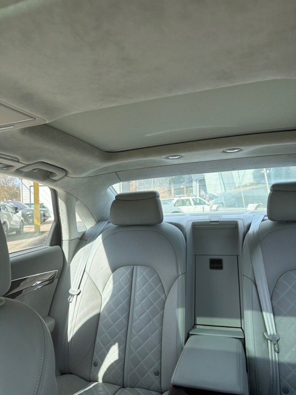 2015 Audi A8 Image 13