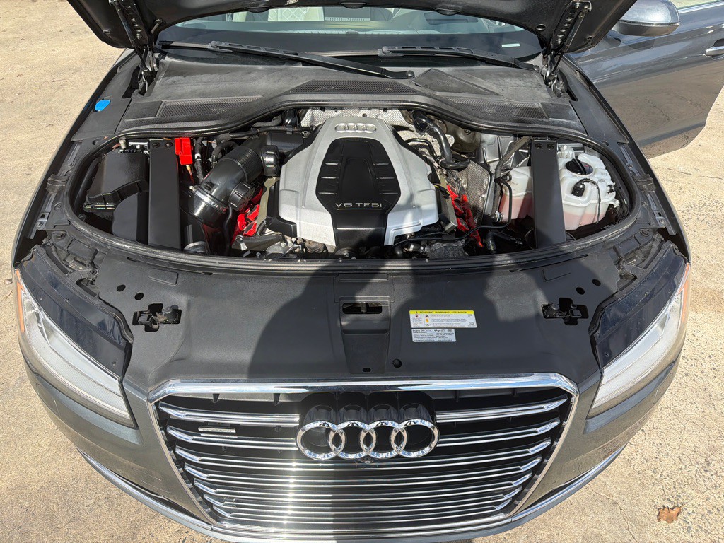 2015 Audi A8 Image 15