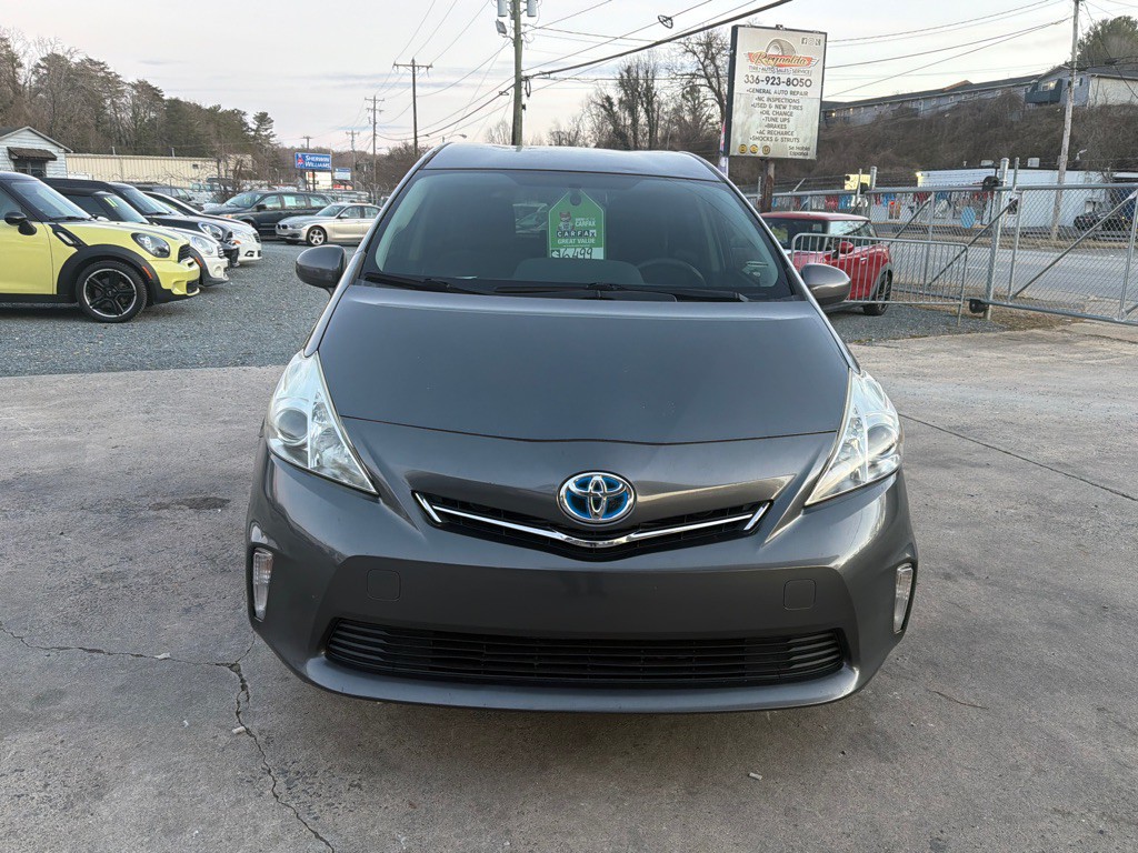 2012 Toyota Prius Image 2