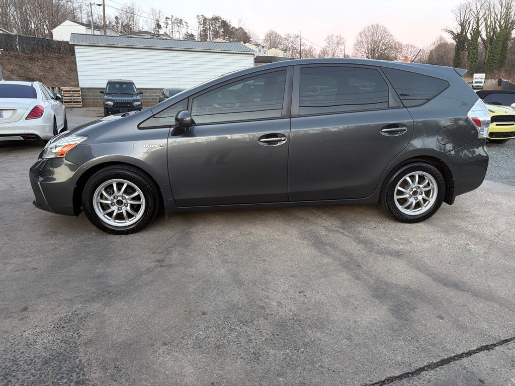 2012 Toyota Prius Image 4