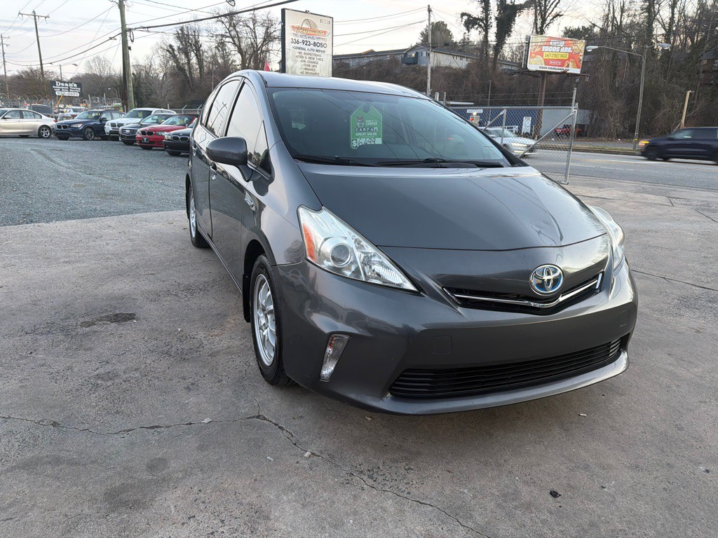2012 Toyota Prius Image 9