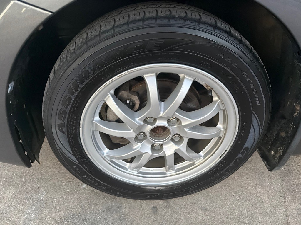 2012 Toyota Prius Image 18