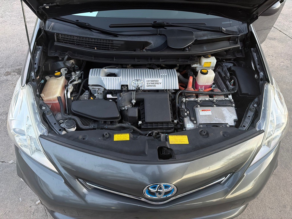 2012 Toyota Prius Image 19