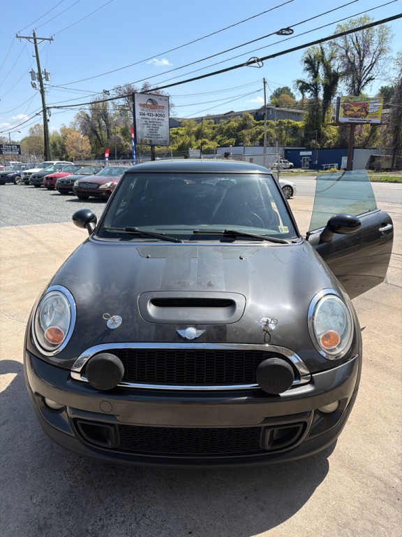 2011 MINI Cooper Image 19