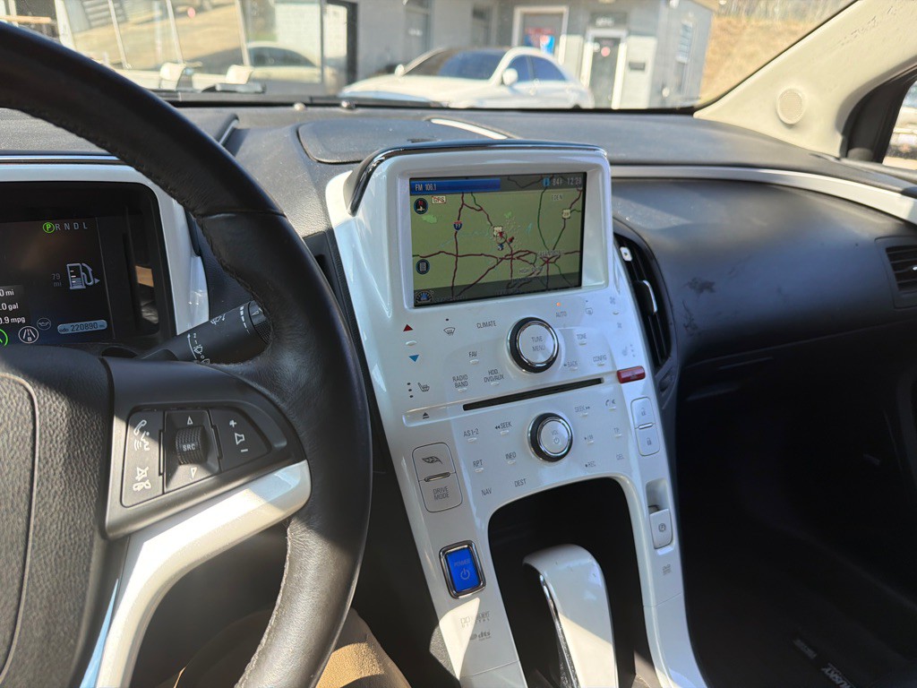 2012 Chevrolet Volt Image 13