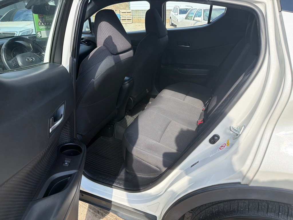 2018 Toyota C-HR Image 12