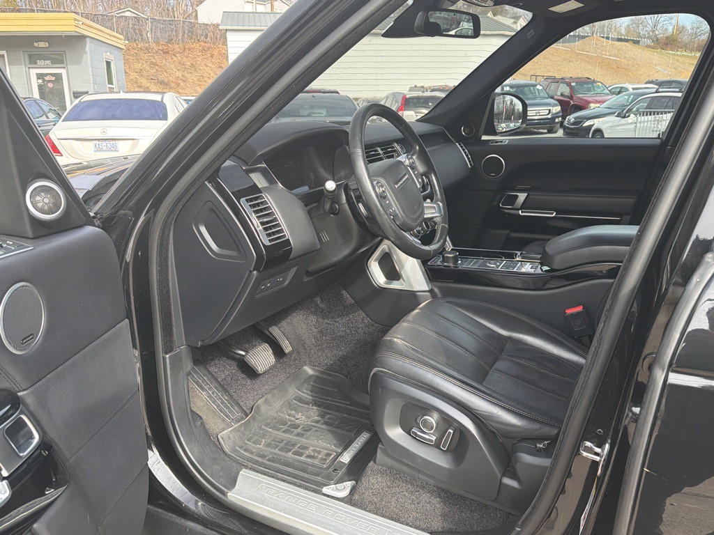 2016 Land Rover Range Rover Image 9