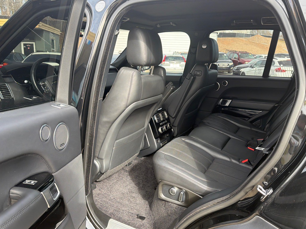 2016 Land Rover Range Rover Image 10