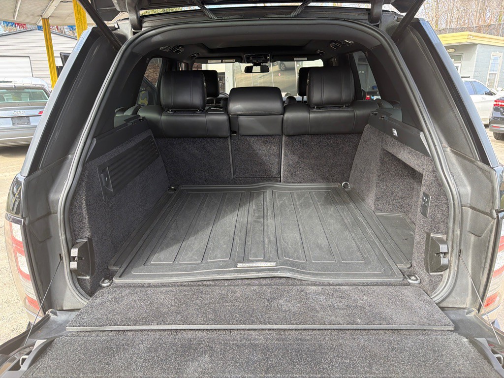 2016 Land Rover Range Rover Image 17