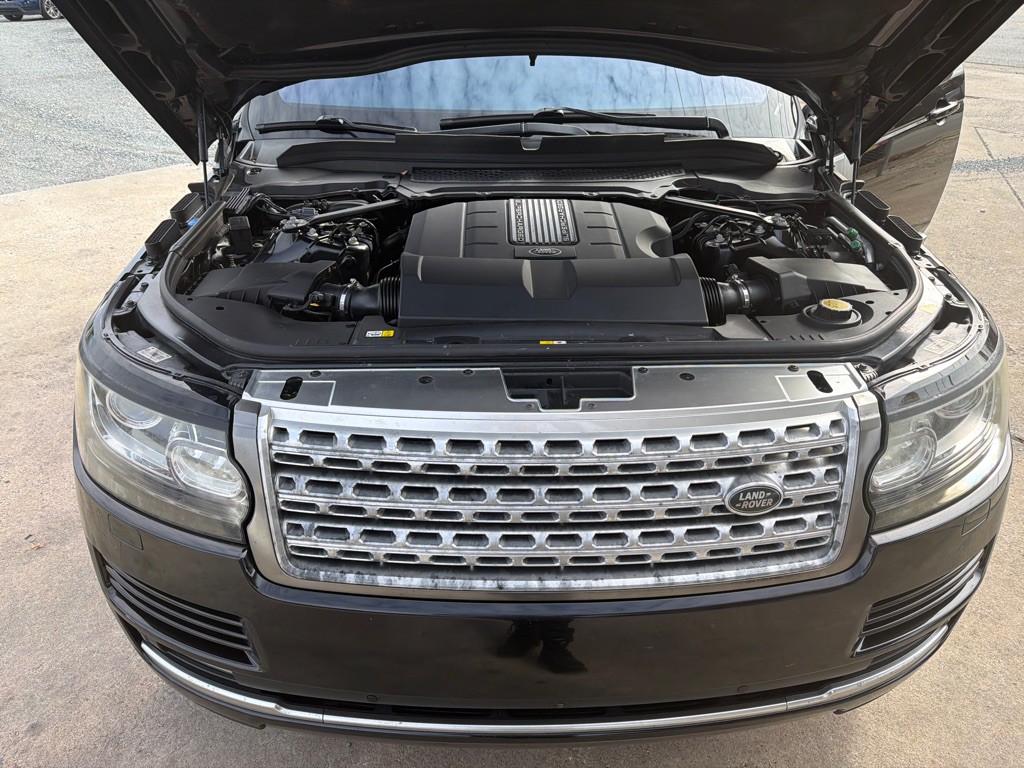 2016 Land Rover Range Rover Image 18