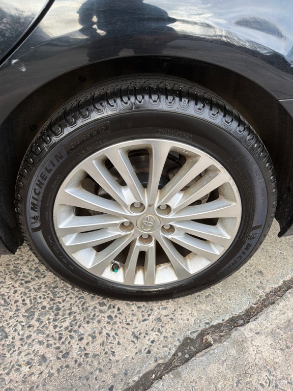 2014 Toyota Avalon Image 9