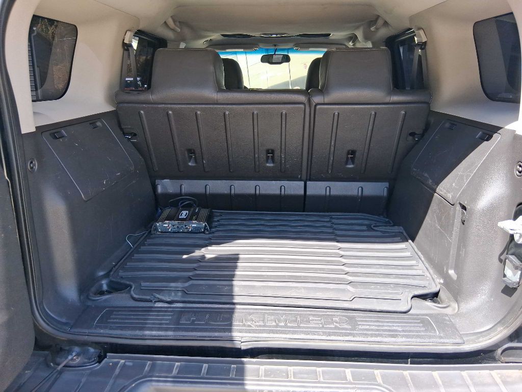 2007 HUMMER H3 Image 10
