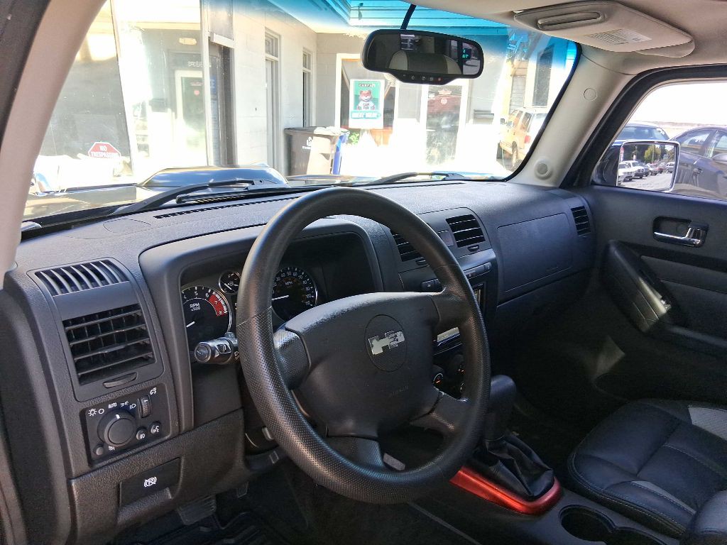 2007 HUMMER H3 Image 13