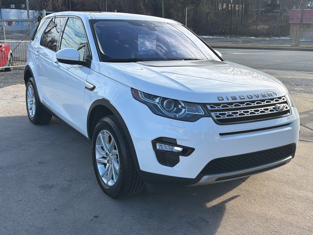 2019 Land Rover Discovery Sport Image 1