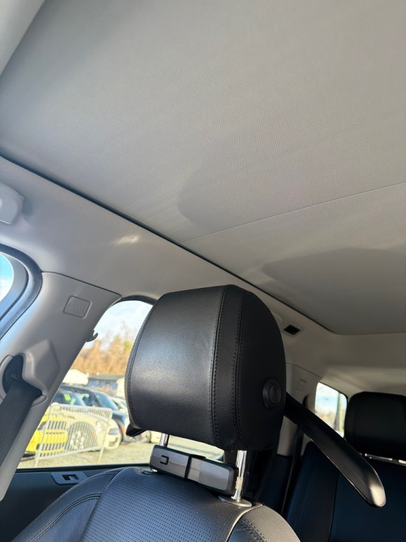 2019 Land Rover Discovery Sport Image 19