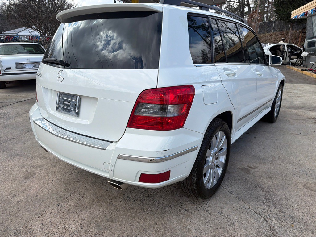2011 Mercedes-Benz GLK-Class Image 7