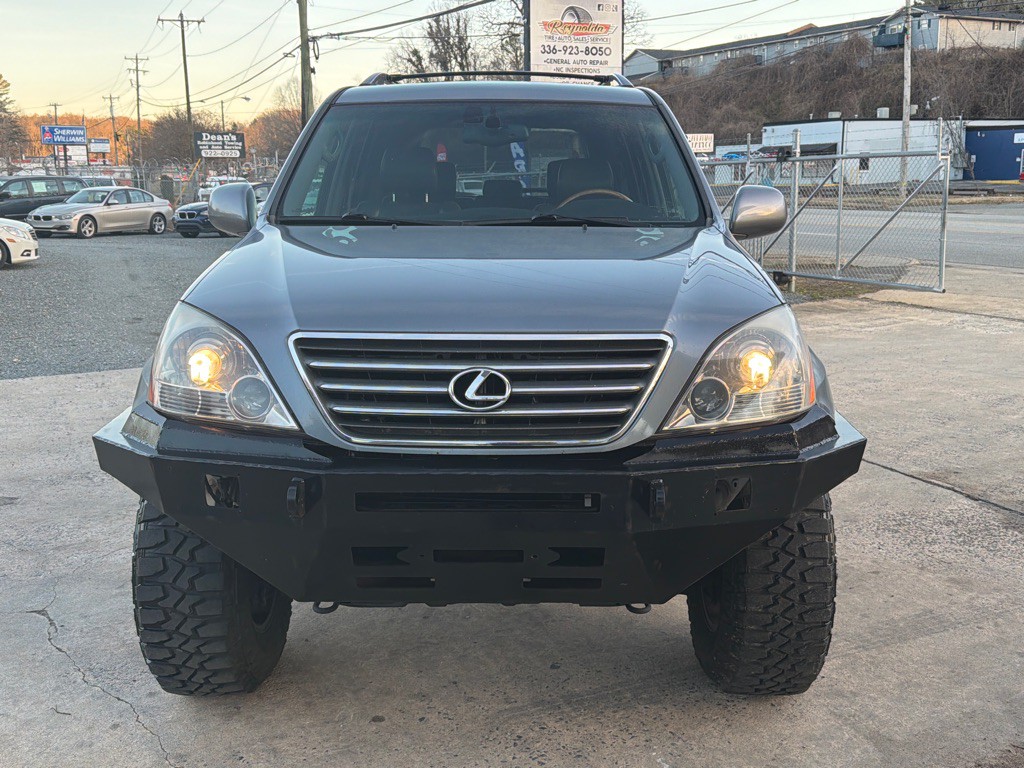 2003 Lexus GX 470 Image 2