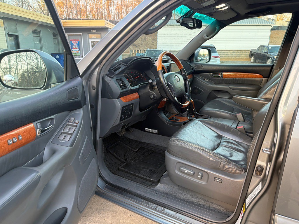 2003 Lexus GX 470 Image 11