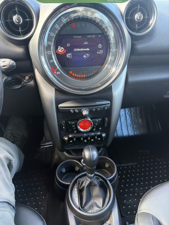 2015 MINI Cooper Image 14