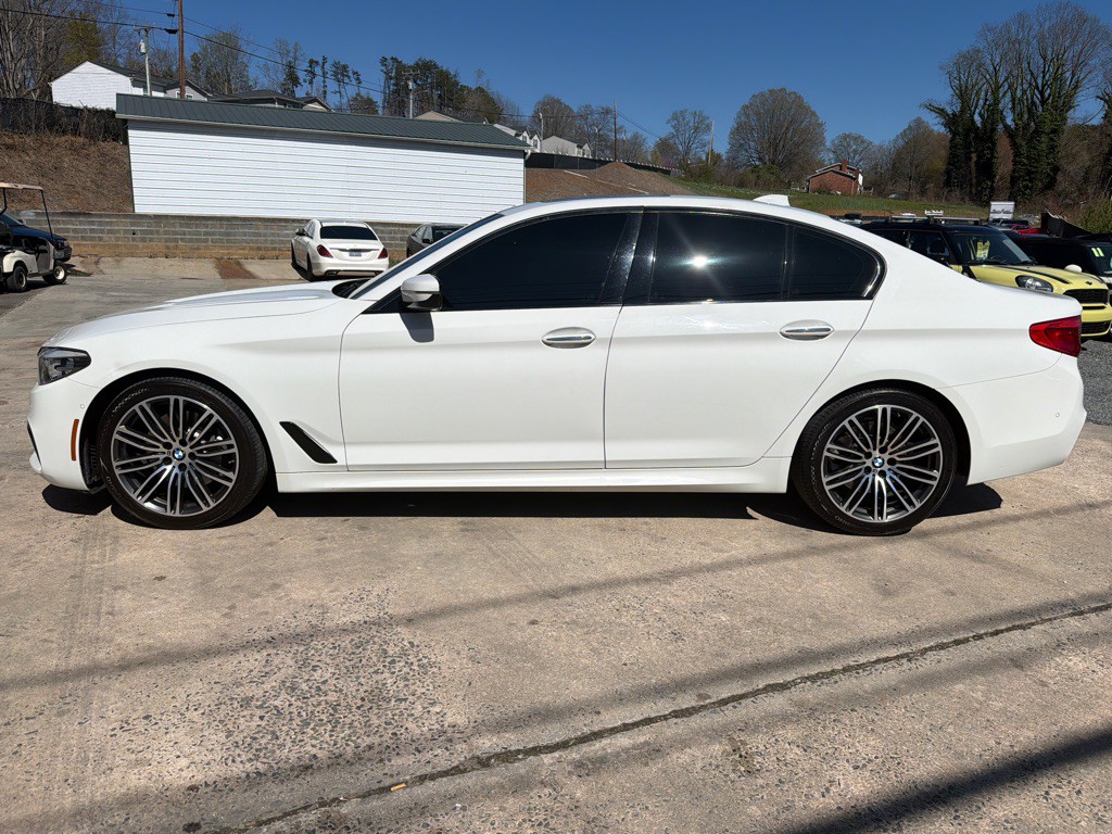 2017 BMW 5 Series Image 4