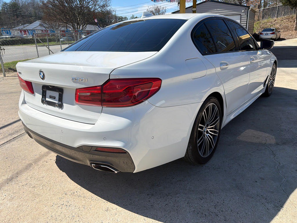 2017 BMW 5 Series Image 7