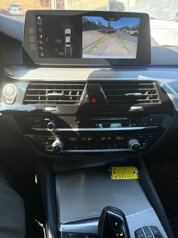 2017 BMW 5 Series Image 19