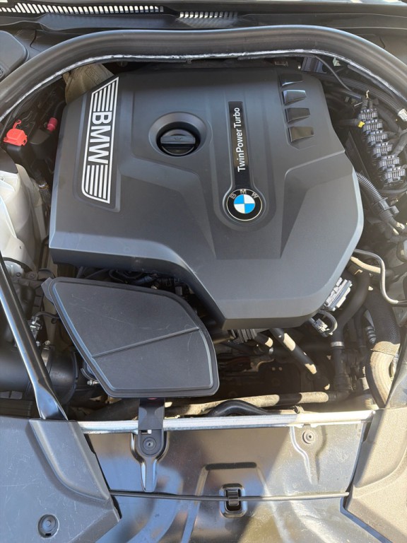 2017 BMW 5 Series Image 21