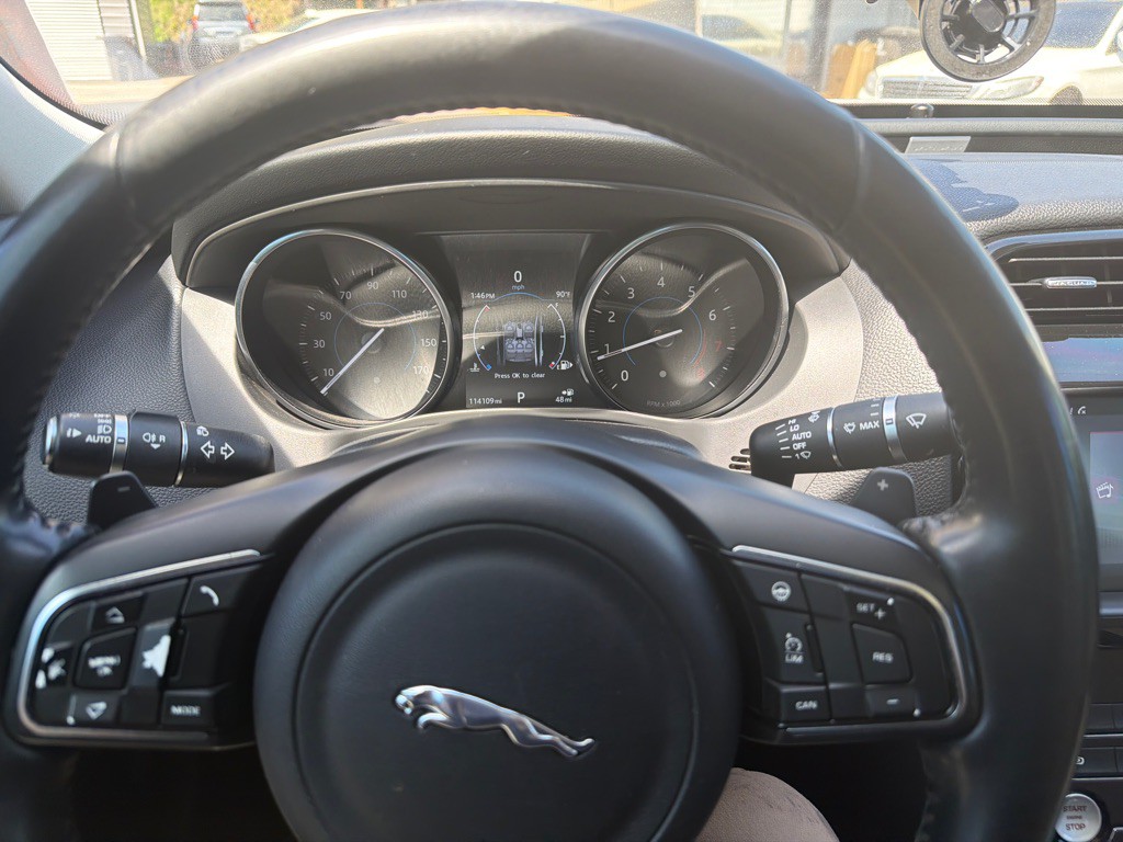 2017 Jaguar XE Image 13